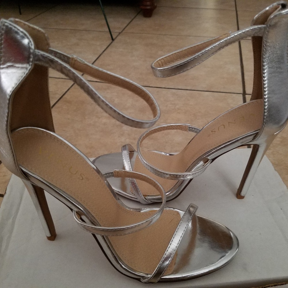 Ladies heels